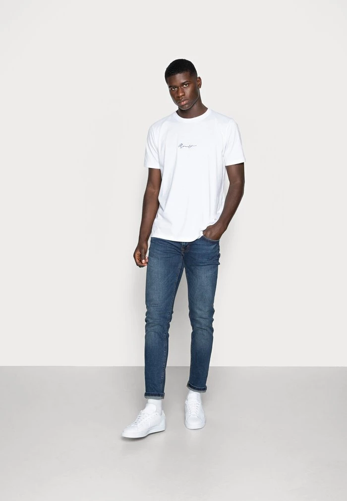 Mennace ESSENTIAL REGULAR RELAXED SIG TEE UNISEX - Basic T-shirt - White 4 Mennace ESSENTIAL REGULAR RELAXED SIG TEE UNISEX - Basic T-shirt - White - Image 2