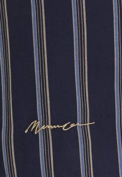 Mennace FINE PREPPY STRIPE PULL ON UNISEX - Shorts - Navy -Mennace Shop Online 14b9e50739214e569ba85ddeec6466d0