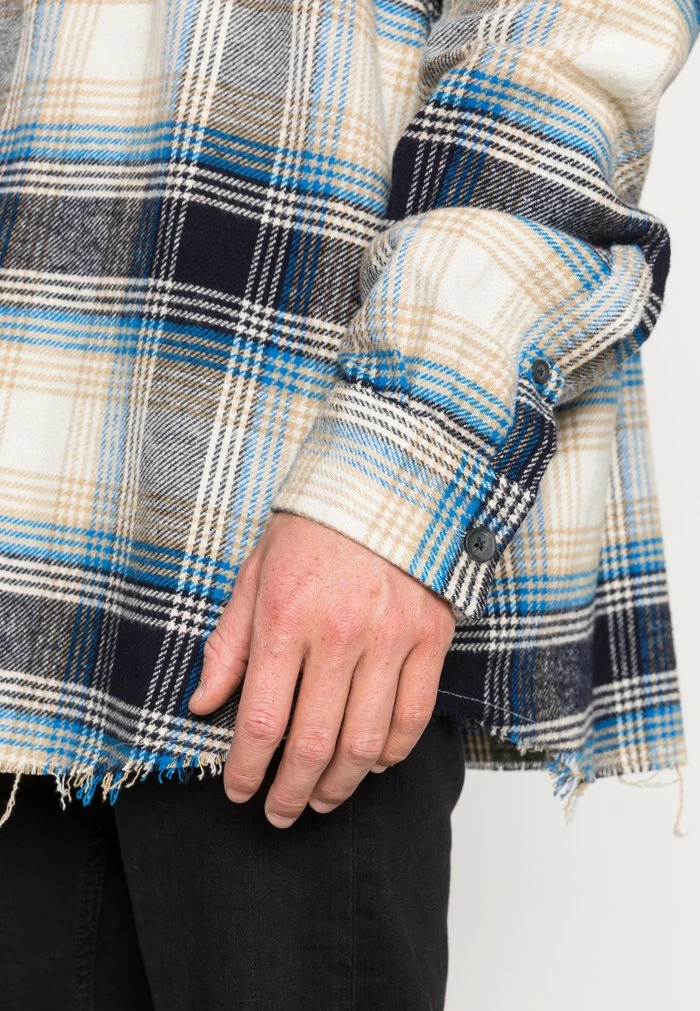 MENNACE RAW HEM CHECK SHACKET - Summer Jacket - Blue 7 MENNACE RAW HEM CHECK SHACKET - Summer Jacket - Blue - Image 5