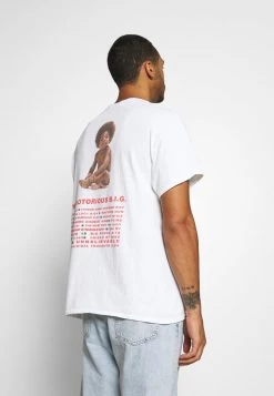 Mennace BIGGIE BACK OVERSIZED WASHED TEE - Print T-shirt - White Washed -Mennace Shop Online 4ea3c695b0d64eea88c72b3355500a58