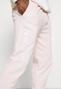 Mennace ON THE RUN UNISEX - Tracksuit Bottoms - Pink -Mennace Shop Online 76ac06c81da446aeaa1dc1dd1f55b344