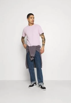 Mennace ON THE RUN SKULL REGULAR - Print T-shirt - Pink -Mennace Shop Online 903eedbc15734977a0672cf6f8d3b5cf