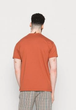 MENNACE UNISEX ESSENTIAL REGULAR - Basic T-shirt - Burnt Orange -Mennace Shop Online 9587d16073544b429a9de4c6ec692b71
