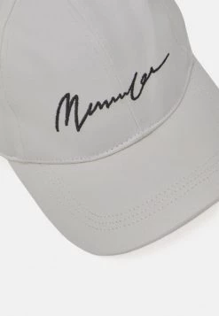 Mennace SIGNATURE BASEBALL LOGO - Cap - White -Mennace Shop Online d2b4aaad205d4a1a804be220e4ab6943