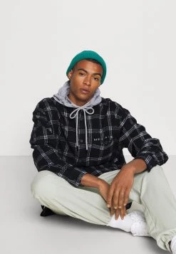 Mennace HENNESSEY HOODED CHECK OVERSHIRT - Summer Jacket - Navy -Mennace Shop Online ec743cc39de047ac89aebe2a06778fd5